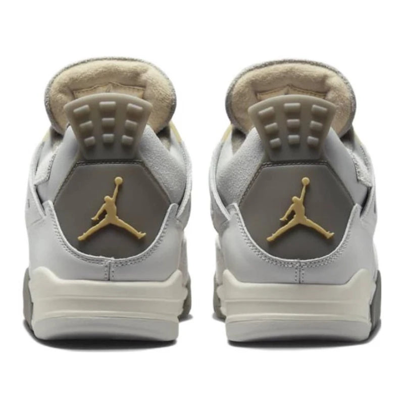 Tênis Nike Air Jordan 4