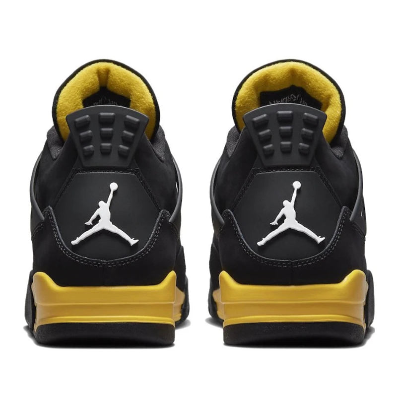 Tênis Nike Air Jordan 4