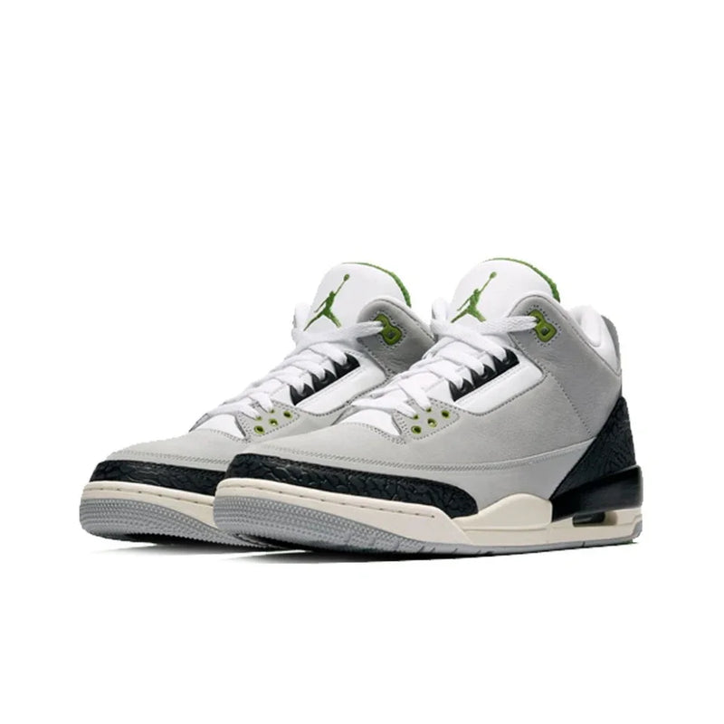 Tênis Nike Air Jordan 3 Retro